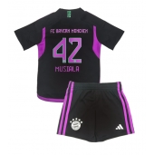 Bayern Munich Jamal Musiala #42 Uit tenue Kids 2023-24 Korte Mouwen (+ broek)