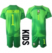 Brazilië Alisson Becker #1 Keeper Uit tenue Kids WK 2022 Korte Mouwen (+ broek)