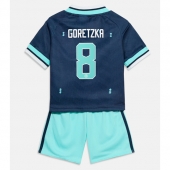 Duitsland Leon Goretzka #8 Uit tenue Kids WK 2026 Korte Mouwen (+ broek)
