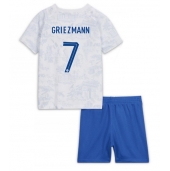 Frankrijk Antoine Griezmann #7 Uit tenue Kids WK 2022 Korte Mouwen (+ broek)