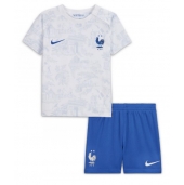 Frankrijk Uit tenue Kids WK 2022 Korte Mouwen (+ broek)