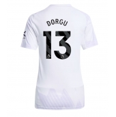 Manchester United Patrick Dorgu #13 Uit tenue Dames 2025-26 Korte Mouwen