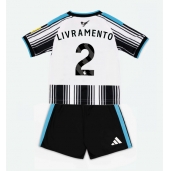 Newcastle United Tino Livramento #2 Thuis tenue Kids 2026-27 Korte Mouwen (+ broek)