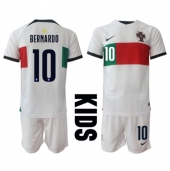 Portugal Bernardo Silva #10 Uit tenue Kids WK 2022 Korte Mouwen (+ broek)