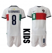 Portugal Bruno Fernandes #8 Uit tenue Kids WK 2022 Korte Mouwen (+ broek)